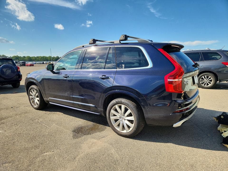 2017 VOLVO XC90 T6 2