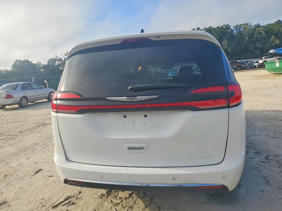 2025 CHRYSLER PACIFICA SELECT 6