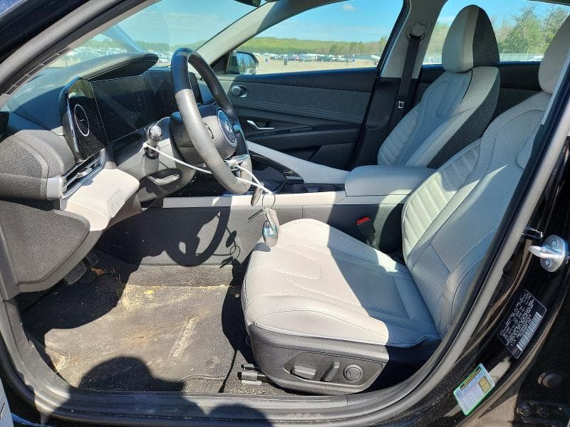 2025 HYUNDAI ELANTRA LIMITED 7