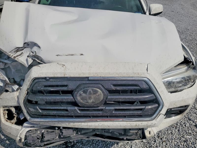 2019 TOYOTA TACOMA SR5 V6 11