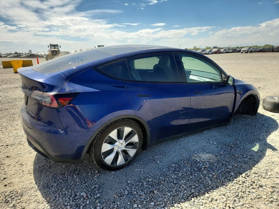2023 TESLA MODEL Y 3