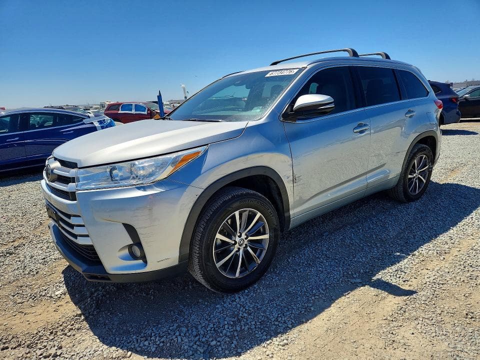 2017 TOYOTA HIGHLANDER XLE - 1