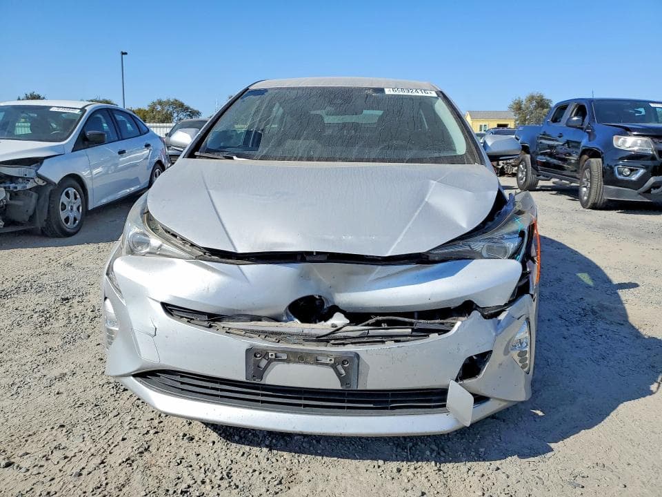 2017 TOYOTA PRIUS THREE TOURING 5