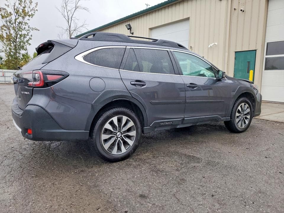 2023 SUBARU OUTBACK LIMITED 3