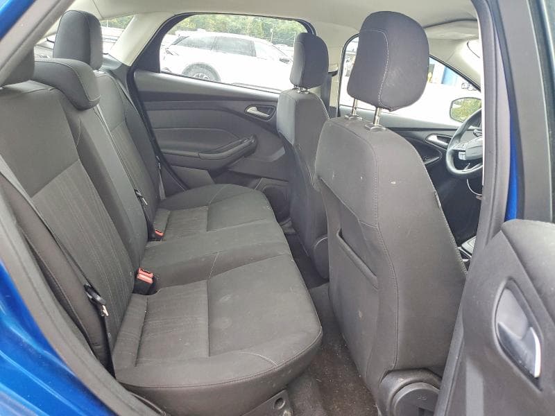 2018 FORD FOCUS SE 10