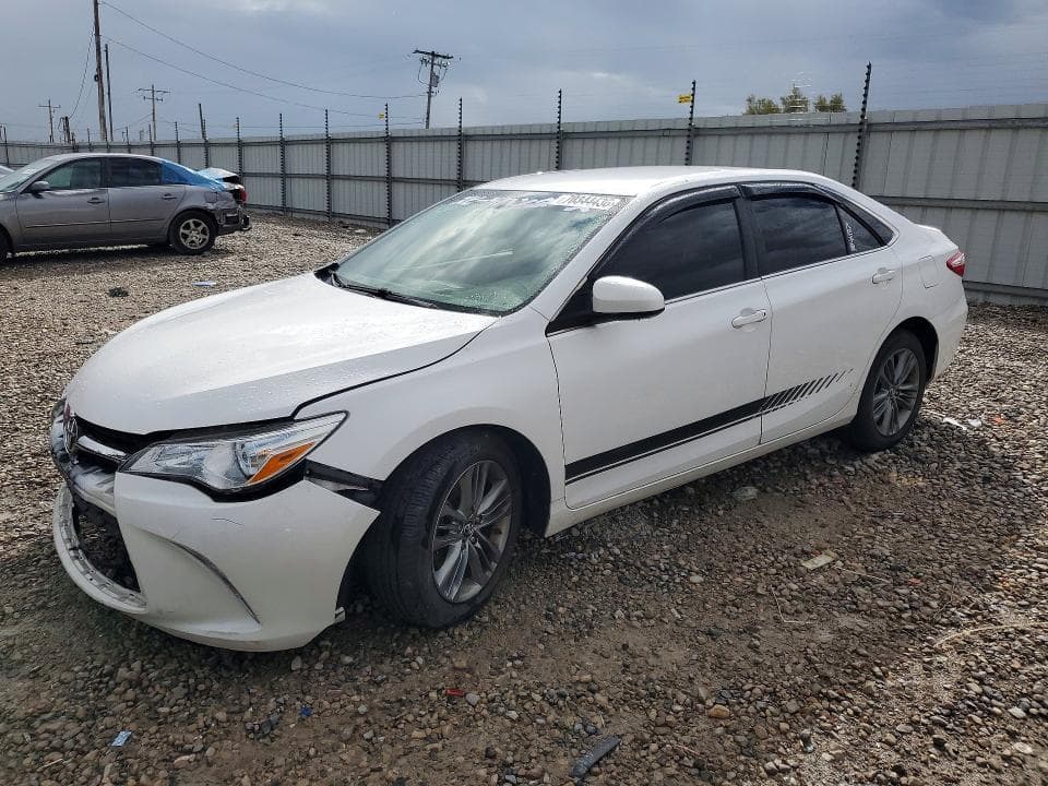 2017 TOYOTA CAMRY SE - 1