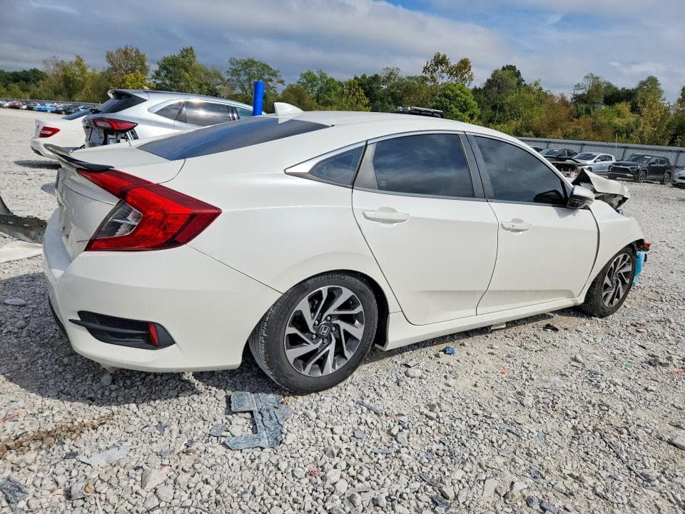 2018 HONDA CIVIC EX 3