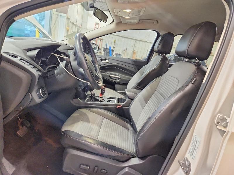 2017 FORD ESCAPE SE 7