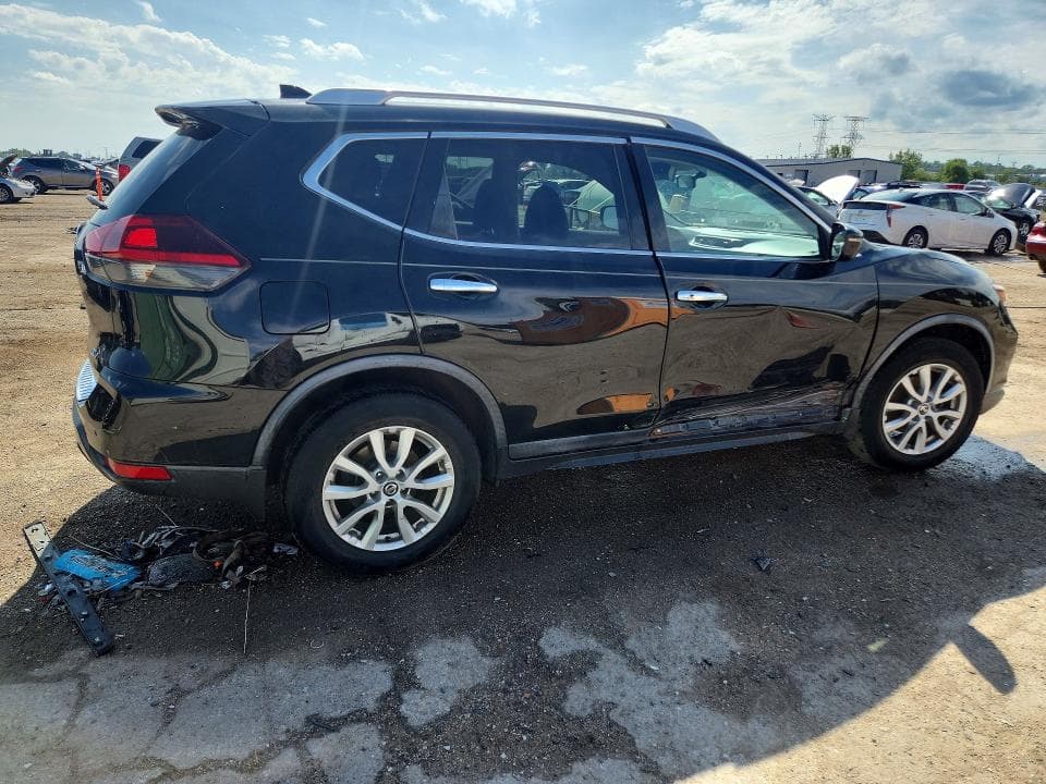 2018 NISSAN ROGUE SV 3