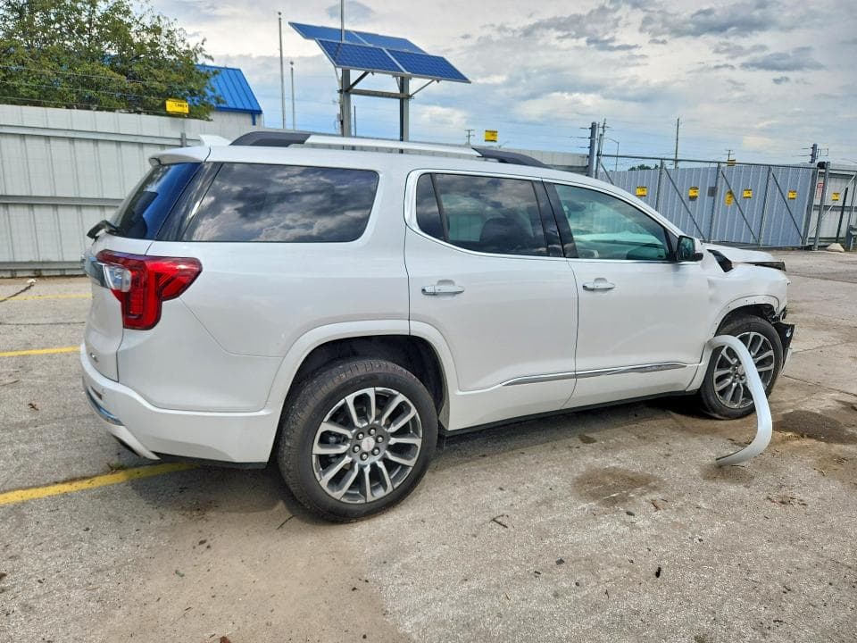 2023 GMC ACADIA DENALI 3