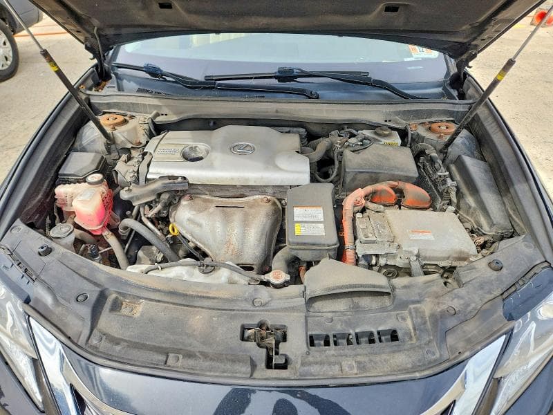 2017 LEXUS ES 300H 11