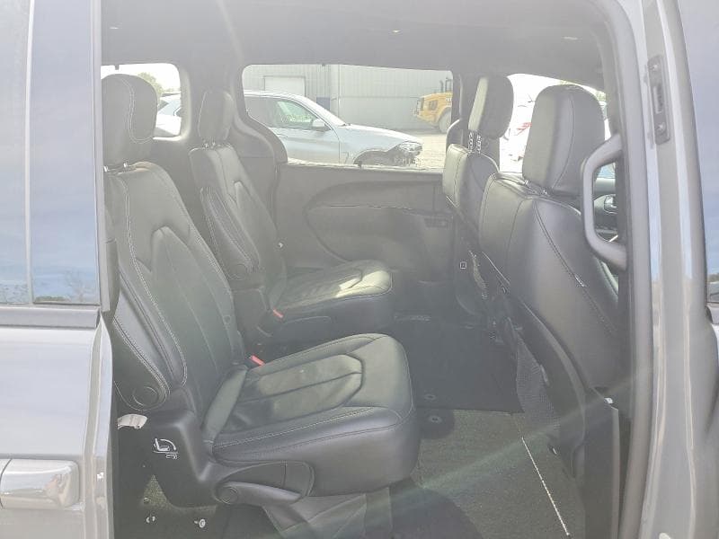 2021 CHRYSLER PACIFICA TOURING L 11