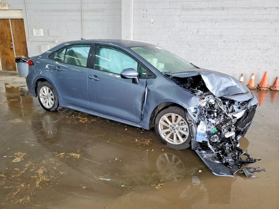 2026 TOYOTA COROLLA LE 4