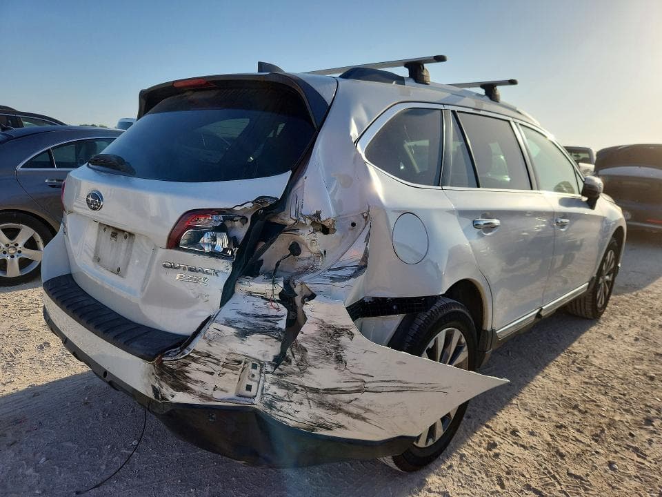 2017 SUBARU OUTBACK TOURING 3