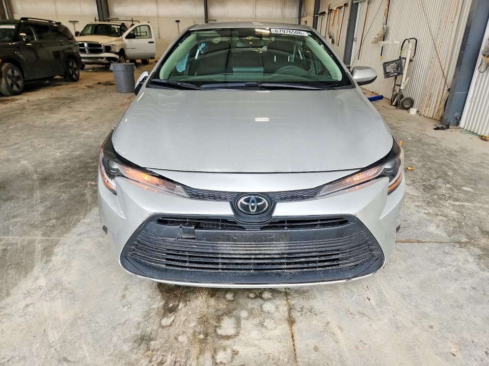 2024 TOYOTA COROLLA LE 5