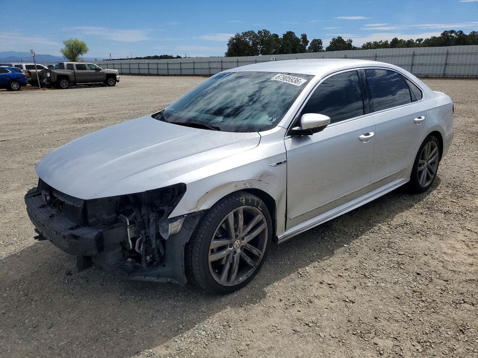 2017 VOLKSWAGEN PASSAT R-LINE