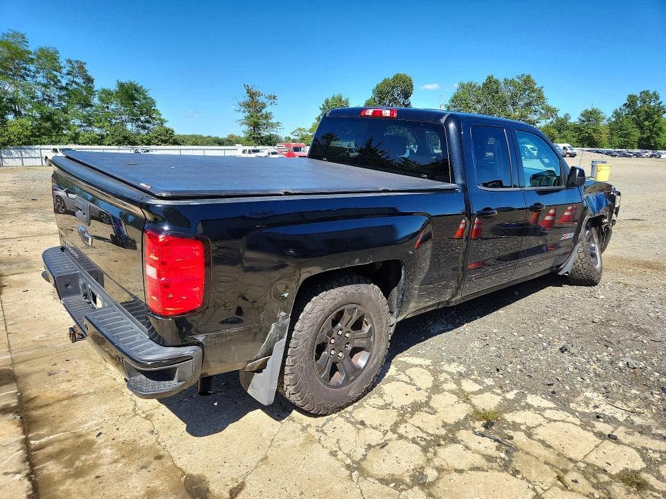 2017 CHEVROLET SILVERADO K1500 LT 3