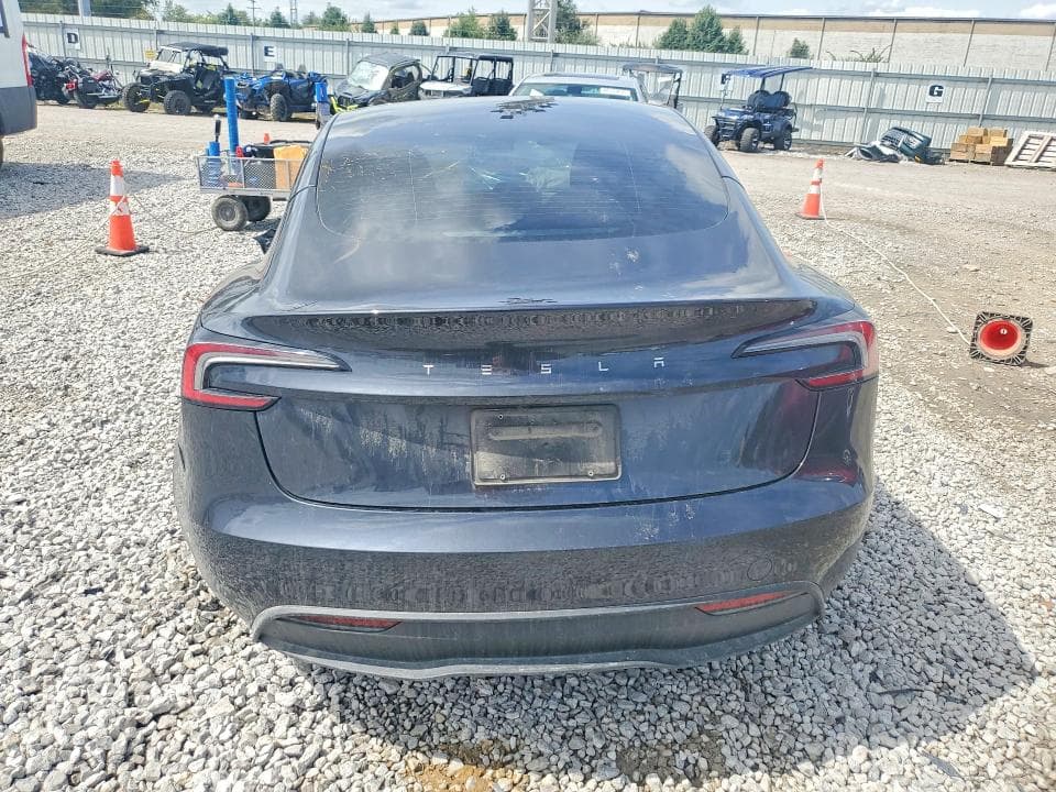 2025 TESLA MODEL 3 6