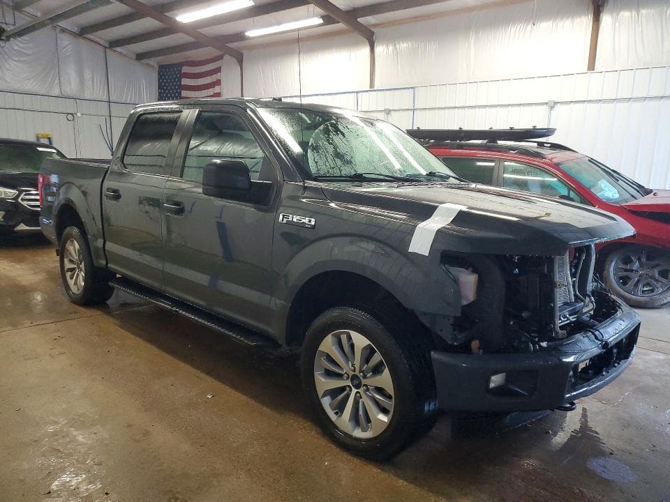 2017 FORD F150 SUPERCREW 4