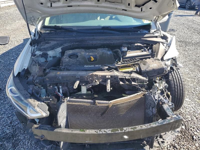2017 HYUNDAI ELANTRA SE 11