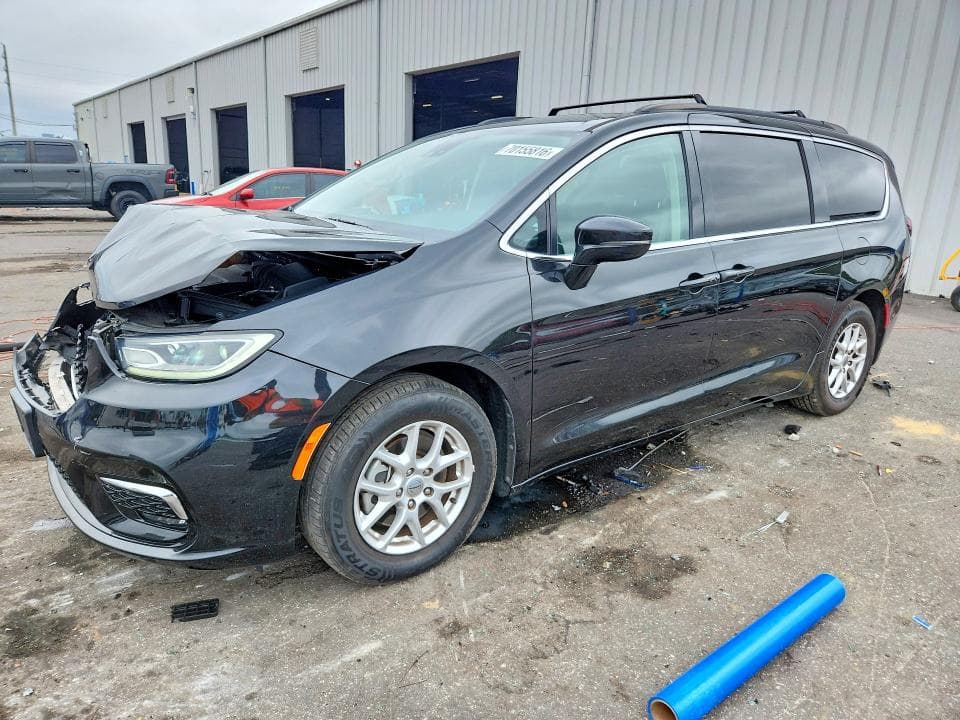 2022 CHRYSLER PACIFICA TOURING L - 1