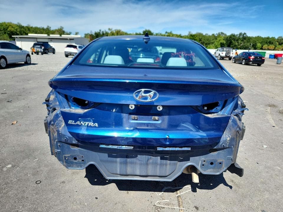 2017 HYUNDAI ELANTRA SE 6