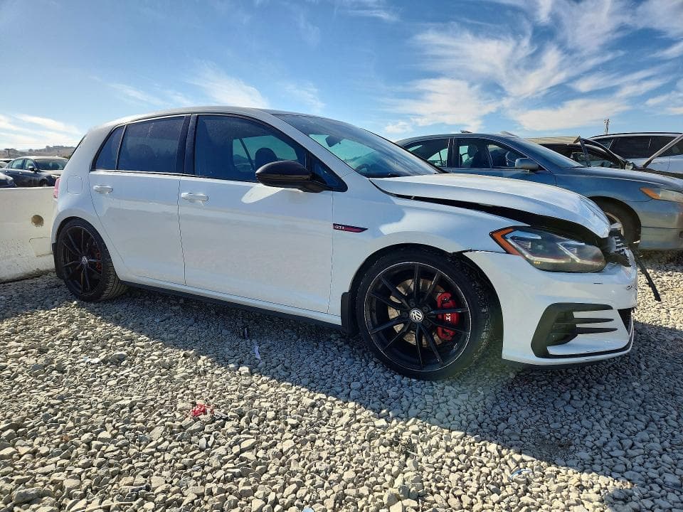 2018 VOLKSWAGEN GTI S/SE 4