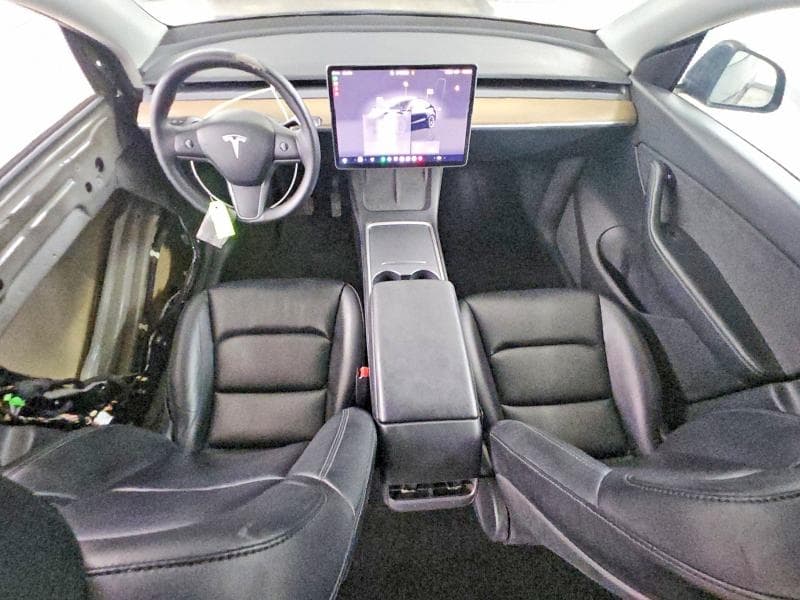 2022 TESLA MODEL Y 8