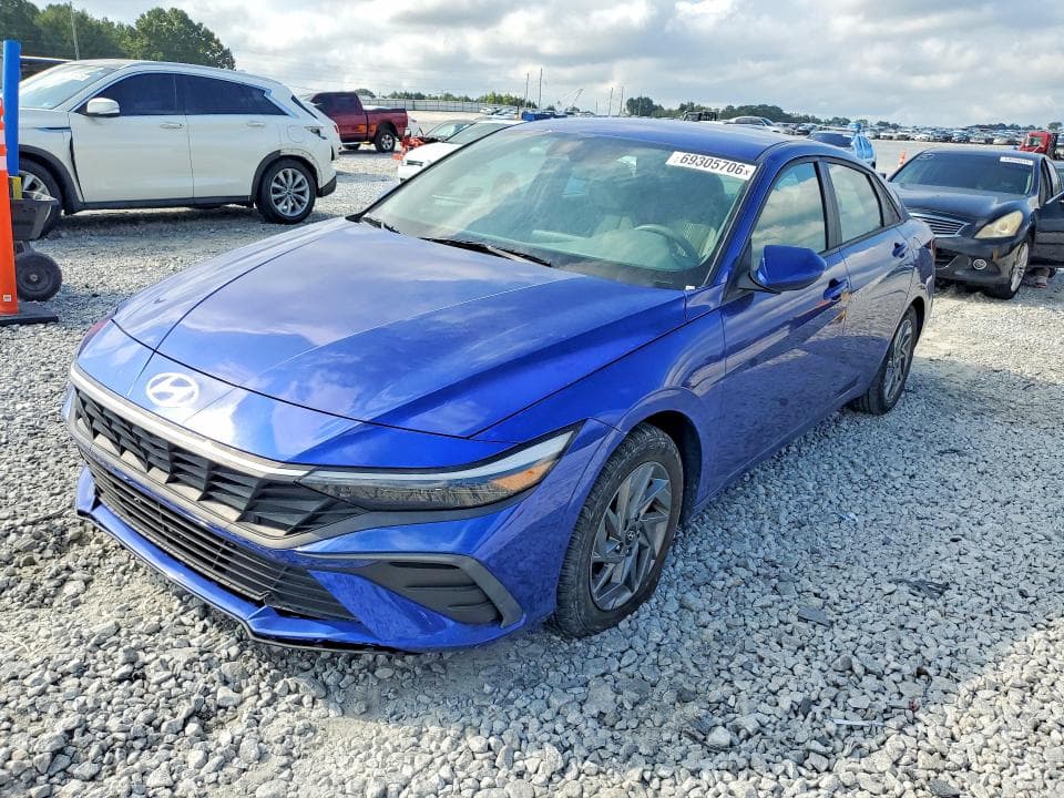 2024 HYUNDAI ELANTRA SEL