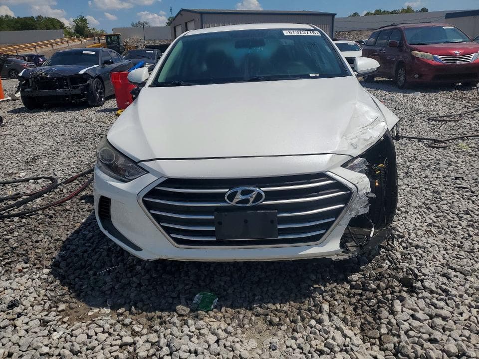 2018 HYUNDAI ELANTRA SE 5