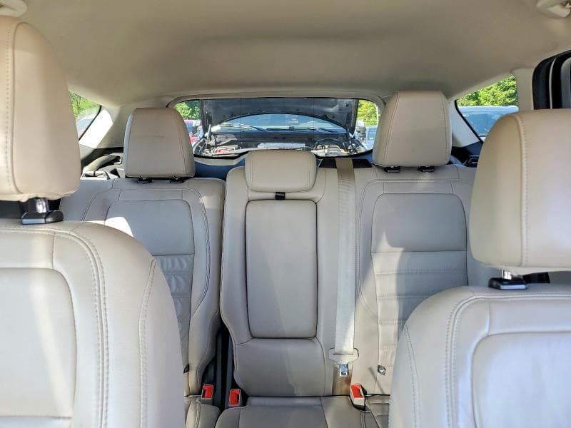 2017 FORD ESCAPE TITANIUM 10