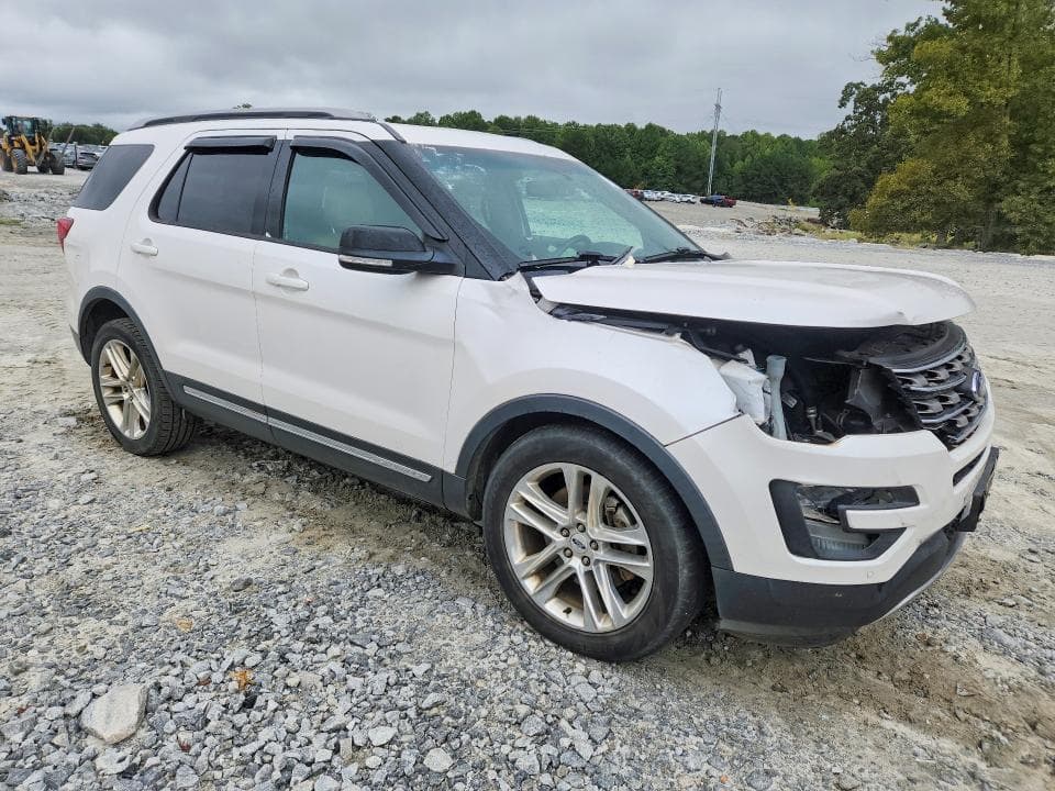 2017 FORD EXPLORER XLT 4