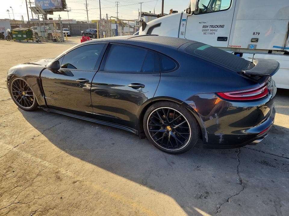 2017 PORSCHE PANAMERA 4S 2