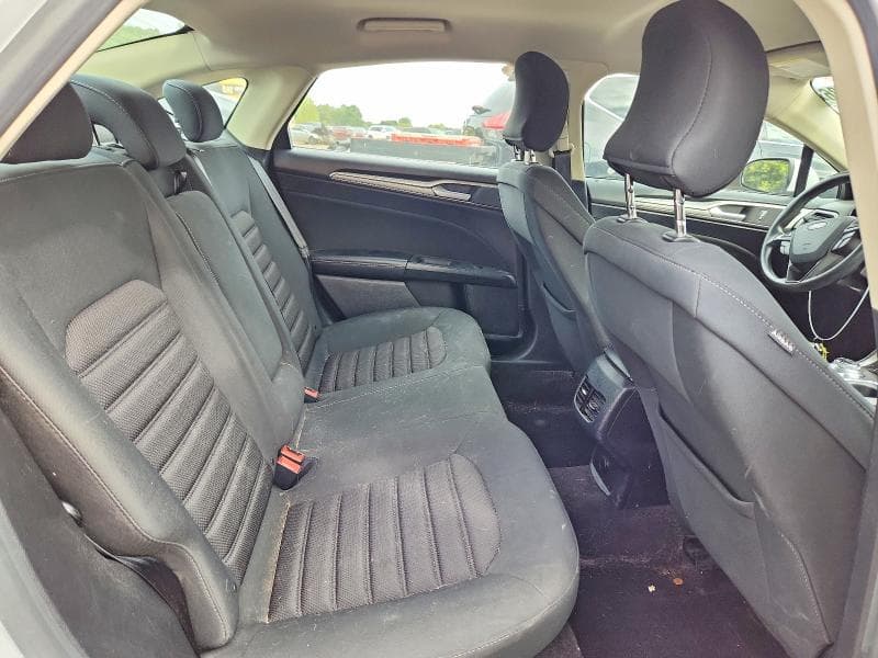 2019 FORD FUSION SE 10