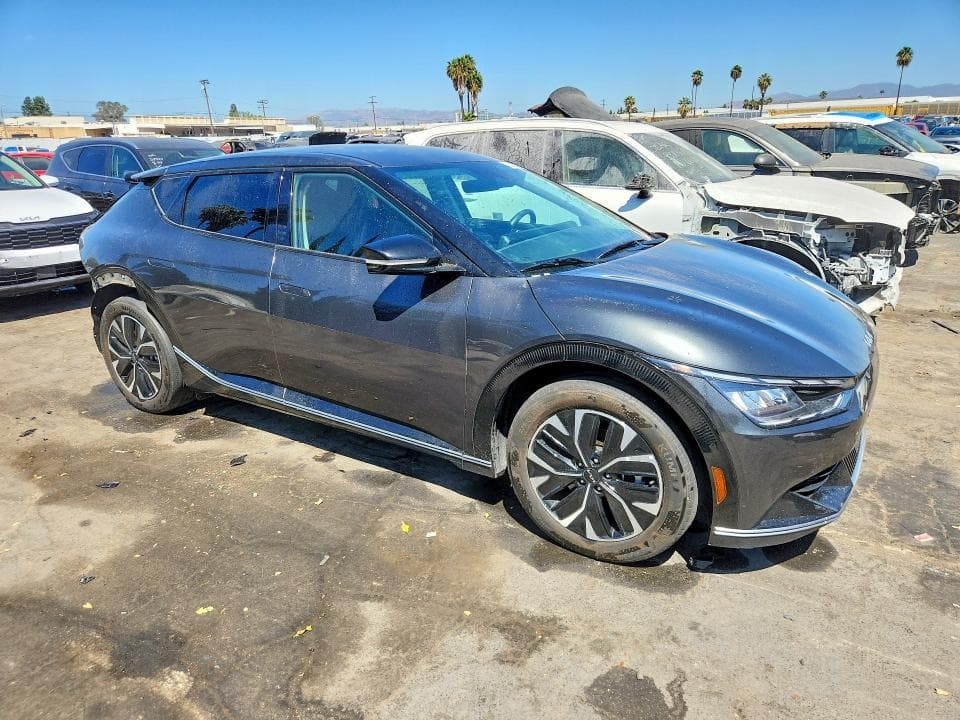 2023 KIA EV6 WIND 4