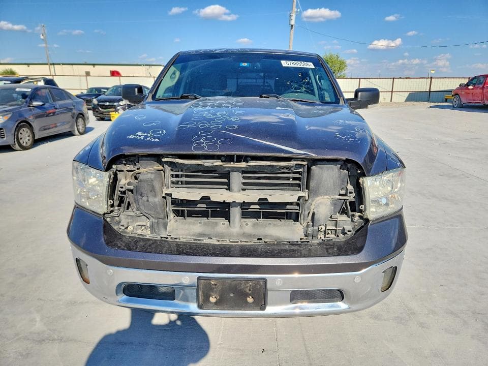 2019 RAM 1500 CLASSIC SLT 5