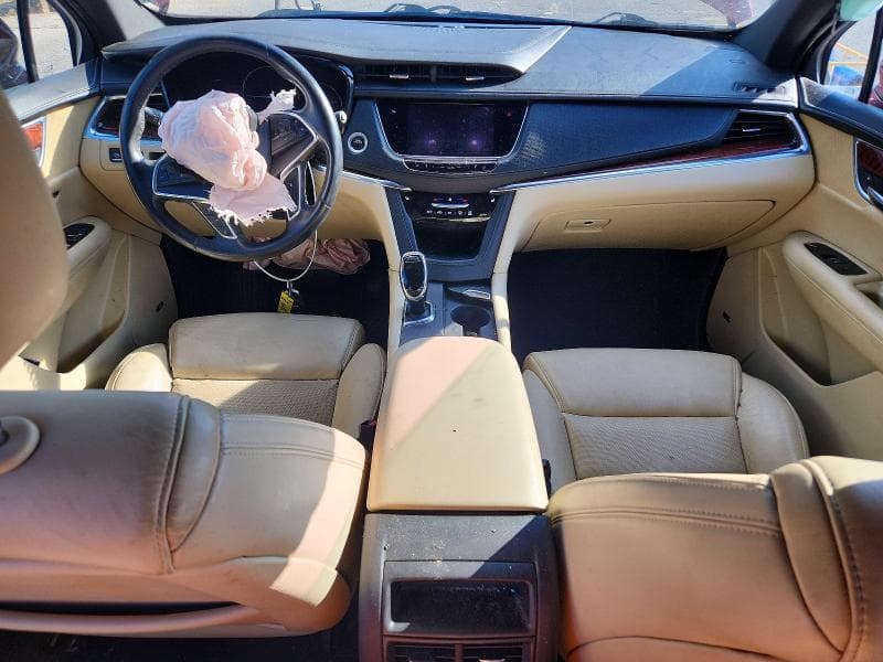 2017 CADILLAC XT5 LUXURY 8