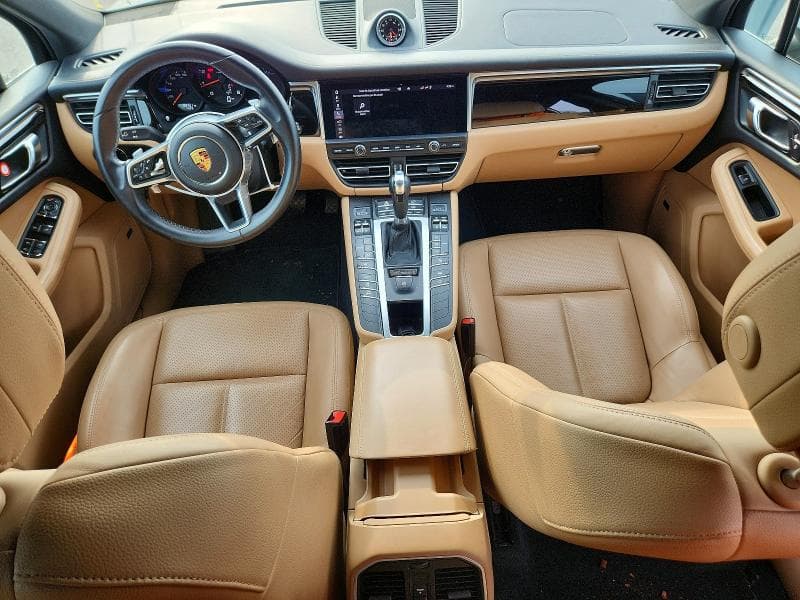 2021 PORSCHE MACAN 8