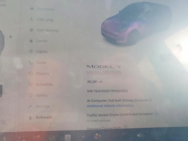 2023 TESLA MODEL Y 9