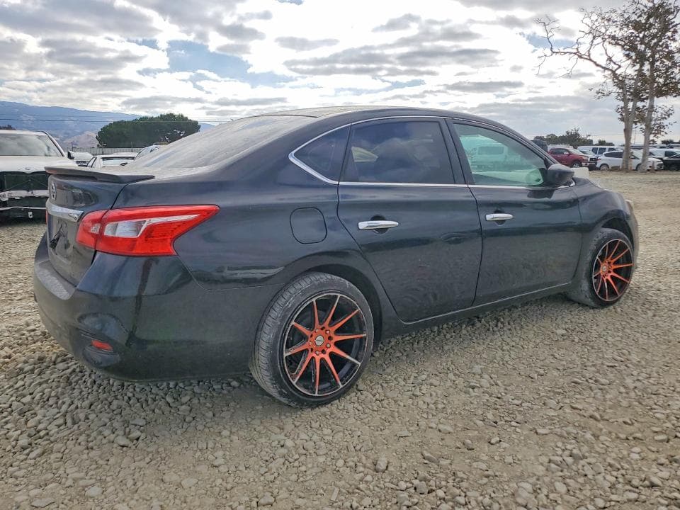 2019 NISSAN SENTRA S 3