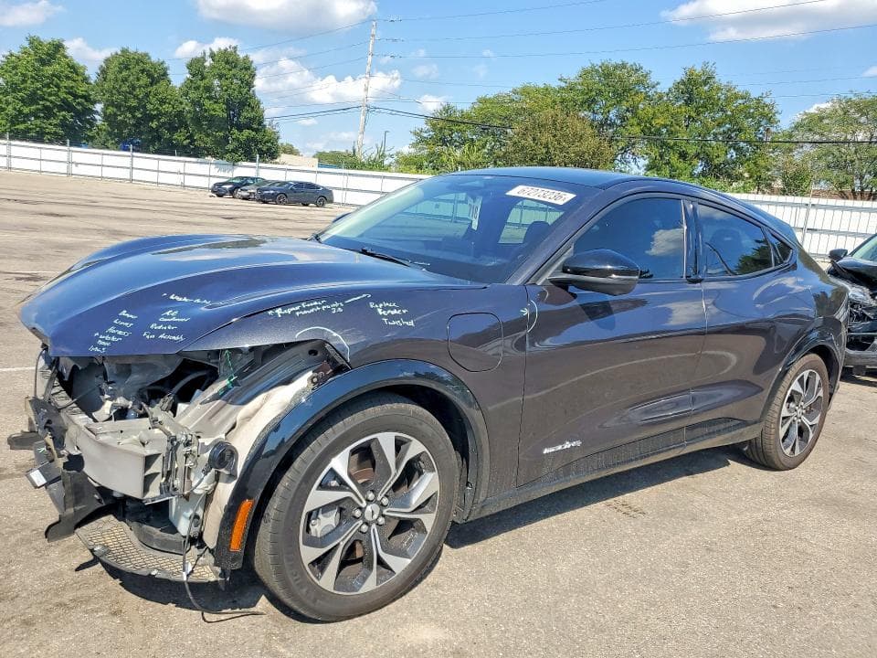 2022 FORD MUSTANG MACH-E PREMIUM - 1
