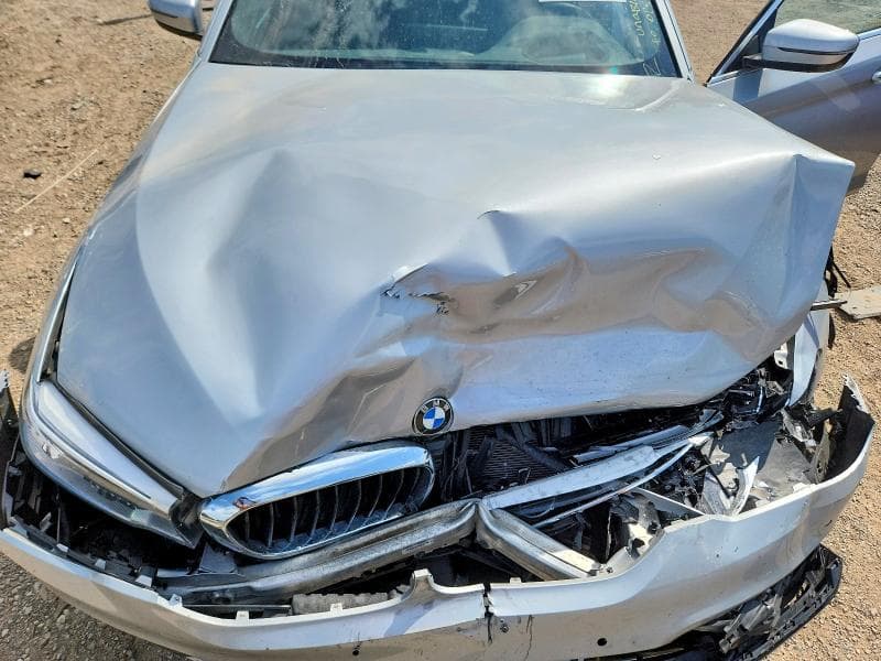 2017 BMW 530 XI 11