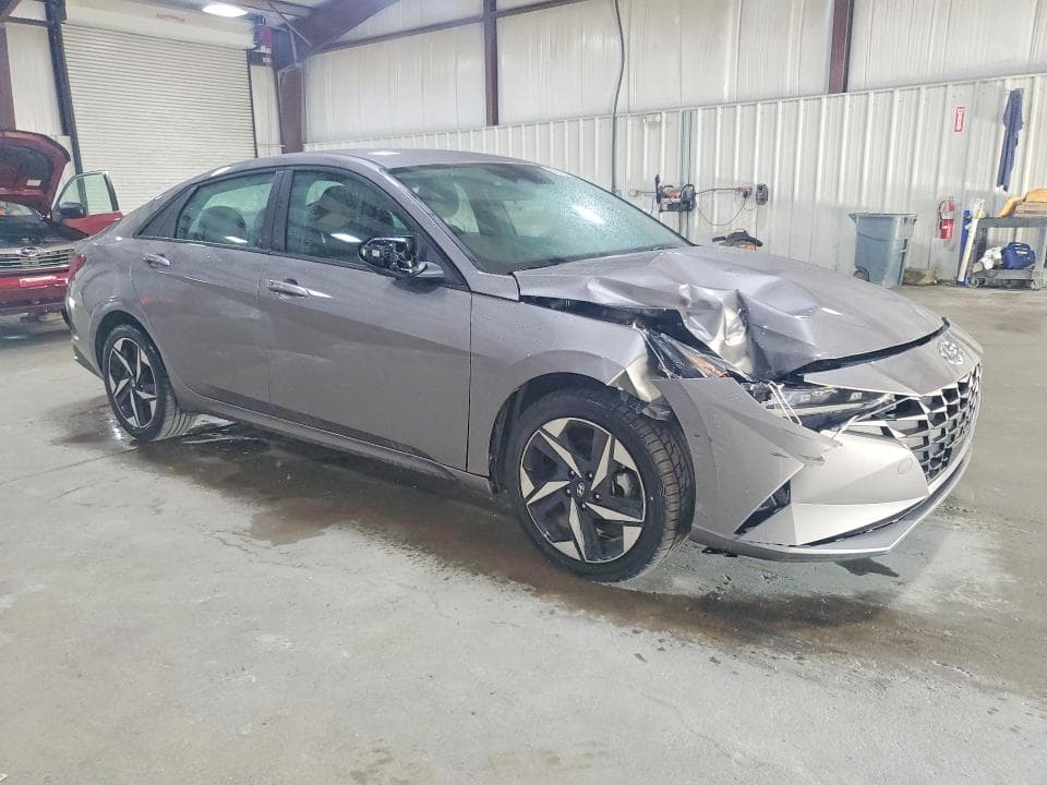 2023 HYUNDAI ELANTRA SEL 4
