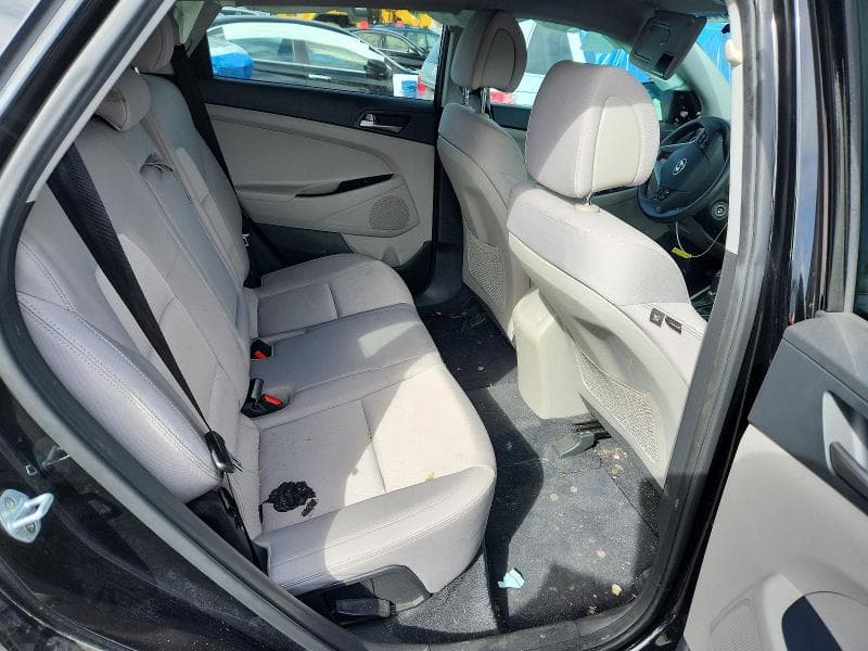 2017 HYUNDAI TUCSON SE 11