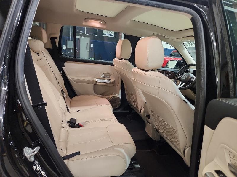 2020 MERCEDES-BENZ GLB 250 4MATIC 11