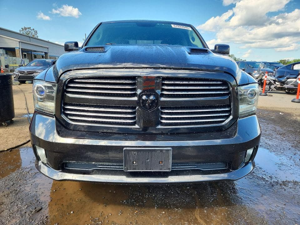 2017 RAM 1500 SPORT 5