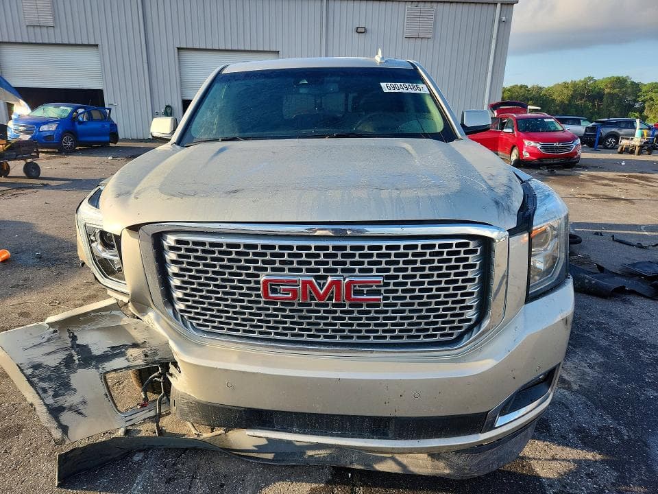 2017 GMC YUKON DENALI 5