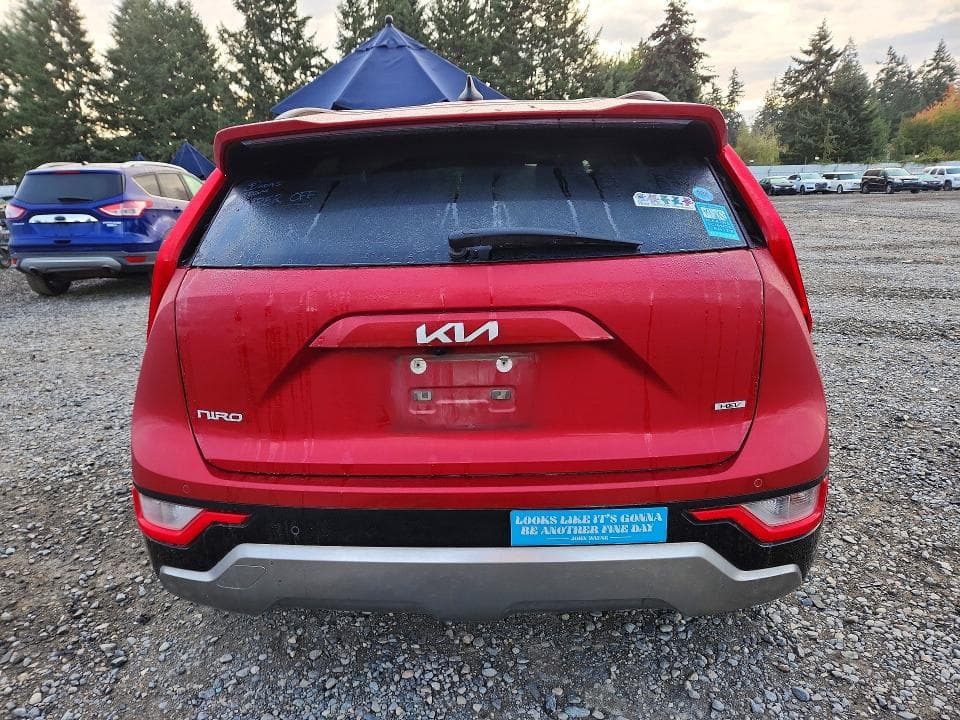 2023 KIA NIRO EX 6