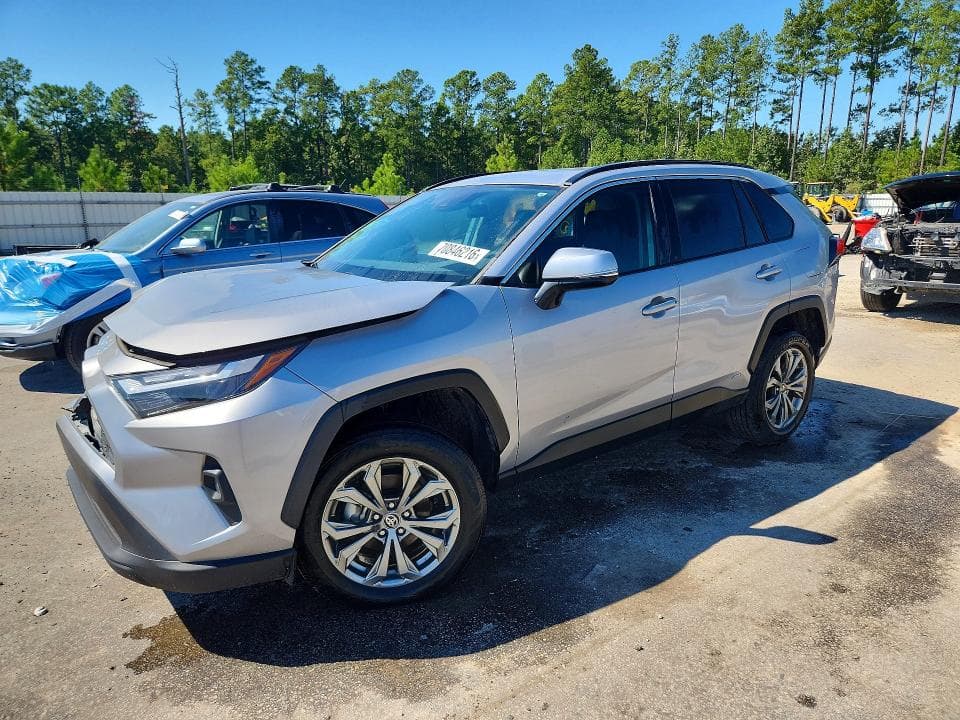 2022 TOYOTA RAV4 XLE PREMIUM - 1