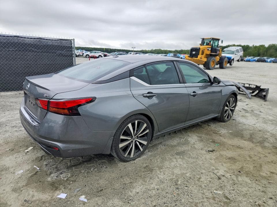 2020 NISSAN ALTIMA SR 3